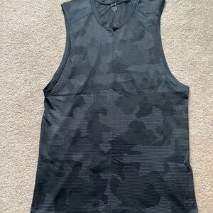 Men’s Lululemon, Small, Camouflage Tank top, Black